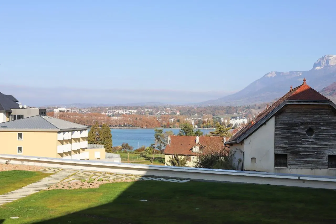 Lägenhet Le Lac Au Bout De La Rue - Garage Et Balcon A Deux Pas Du Centre Annecy